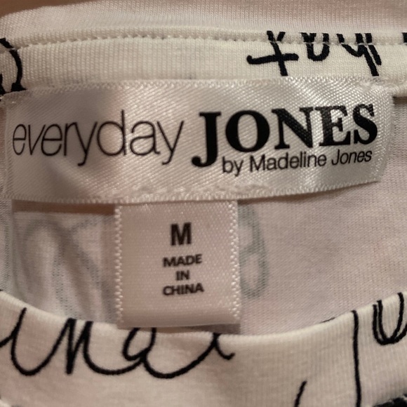 everydayJONES by Madeline Jones Wear What You Love Tee - Picture 12 of 12